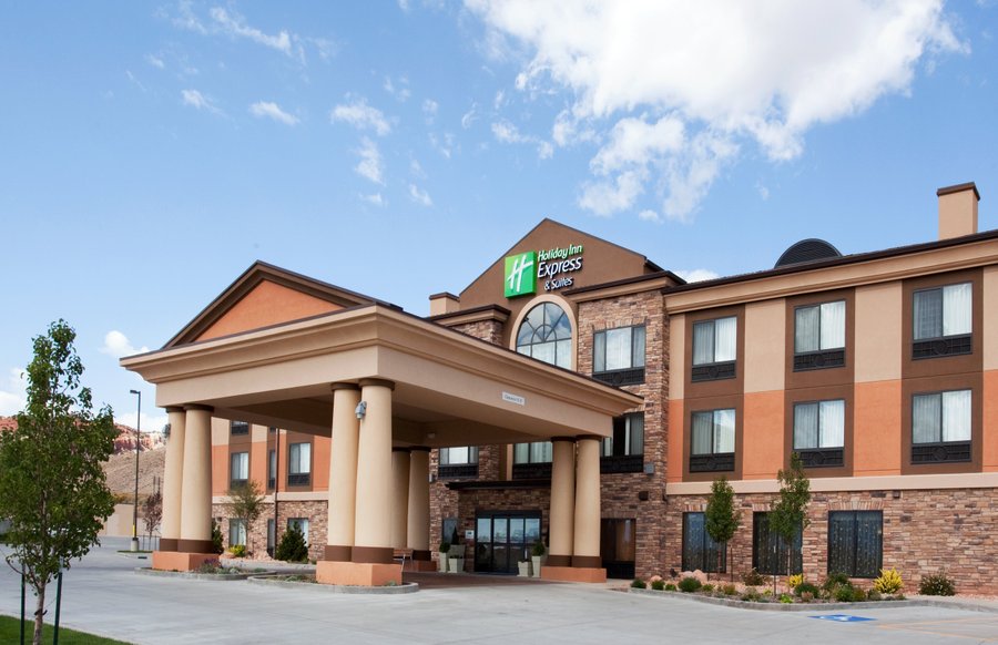 HOLIDAY INN EXPRESS HOTEL & SUITES RICHFIELD $99 ($̶2̶4̶6̶) - Prices ...