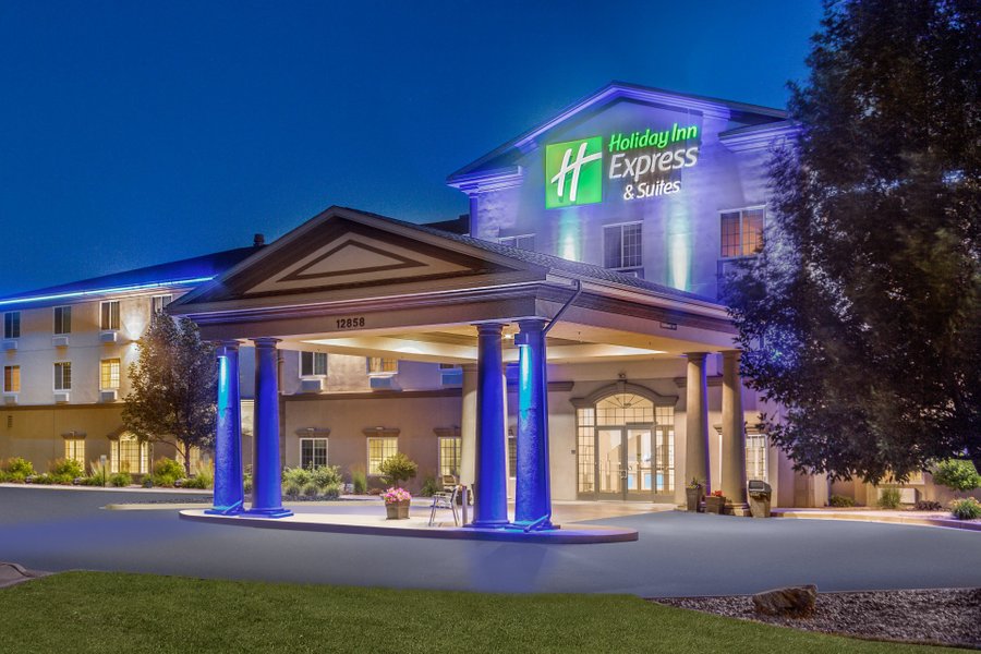 HOLIDAY INN EXPRESS HOTEL & SUITES CHIPPEWA FALLS - EAU CLAIRE $80 ...