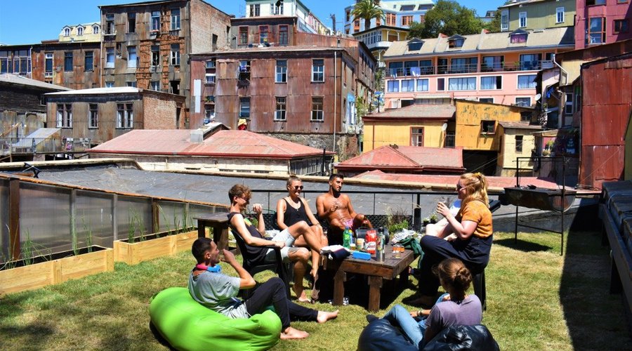 Terraza verde, única terraza con cesped natural, un oasis de naturaleza en medio de la ciudad