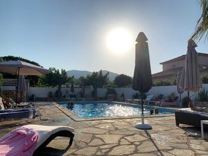 Pool & Beach
