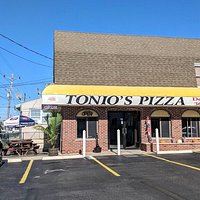 A picture of the restaurant from the side