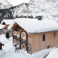 Rote Wand Chef's Table im alten Zuger Schualhus