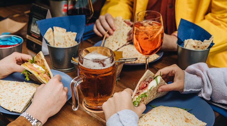 PiadaPiave, il primo ed unico ristorante di Pescara specializzato in Piadine Gourmet. La nostra è più di una Piada... è un'esperienza! #MakePiadaGreatAgain