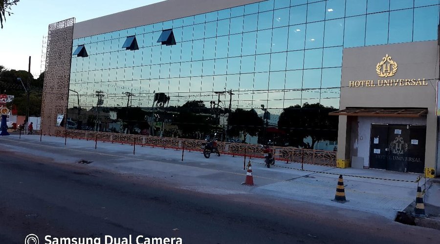 HOTEL UNIVERSAL, REVITALIZADO, MAIS ACONCHEGANTE E COM NOVA DIREÇÃO. VENHA NOS RECONHECER.