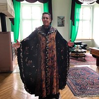 Der Schlossherr Milan Herzog ist zuweilen auch perönlich im Schloss anzutreffen.