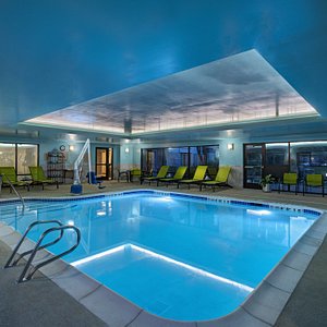 Families can enjoy the indoor heated pool that is open from 6am to 11pm, 7 days a week at our Boise hotel near Zoo Boise.
