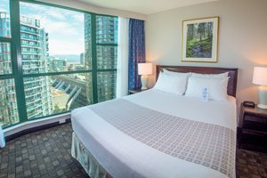 Room & Suite