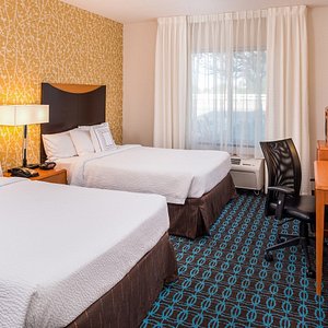 Plenty of rooms with two beds for family vacation + free high speed Internet in every room
