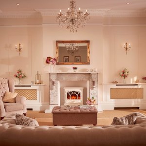 Bathen House Boutique Hotel in Bath, image may contain: Home Decor, Furniture, Chandelier, Living Room