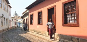 Sao Joao Del Rei, Minas Gerais, Brazil - January 25, 2020: Typical Street  At Historical Center, Known As The Crooked Houses Street (Rua Das Casas  Tortas). Stock Photo, Picture and Royalty Free Image. Image 148827383.