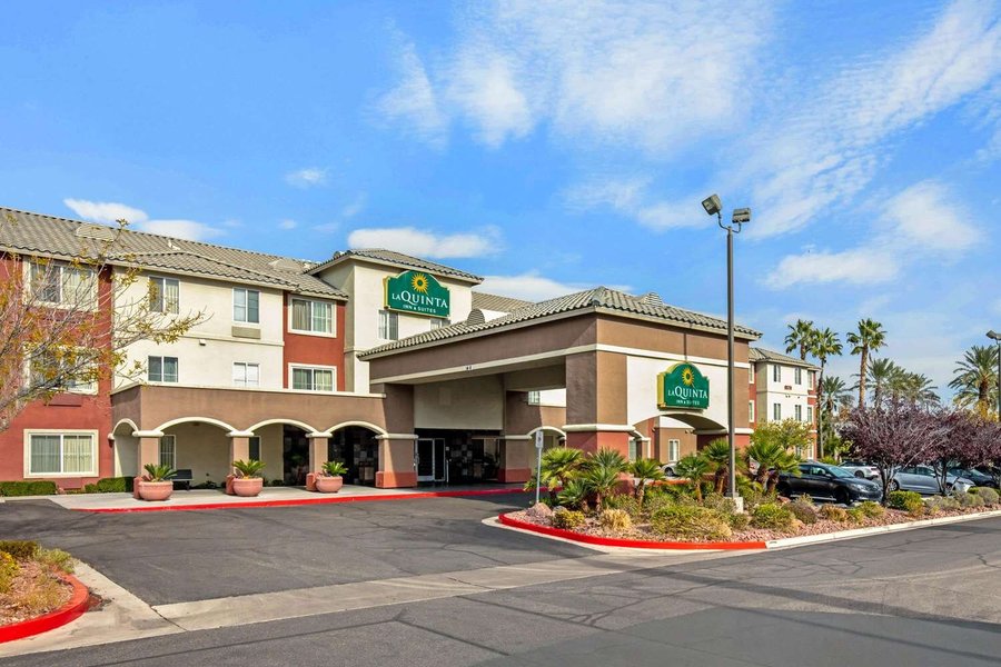 LA QUINTA INN & SUITES BY WYNDHAM LAS VEGAS RED ROCK - Hotel Reviews ...