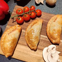 - Empanadas Argentinas La Buenos Aires - Granada