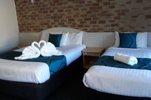 Room & Suite