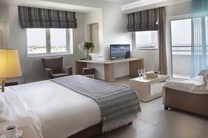 Room & Suite