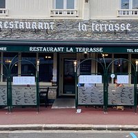 Restaurant ouvert à l'année - proche de la fontaine