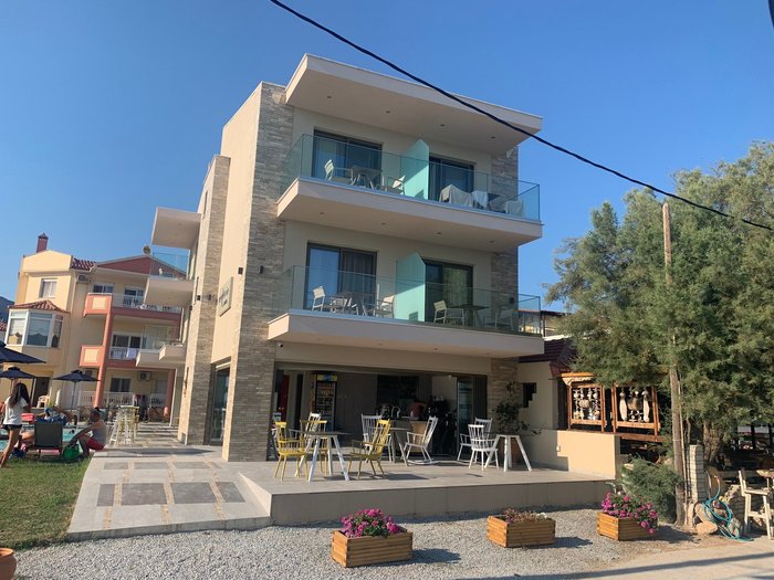 REVERIE SUITES - Prices & Hotel Reviews (Limenaria, Thásos)