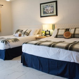 2 queen beds in renovated rooms