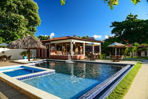Piscina e praia
