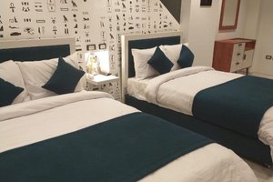 Room & Suite