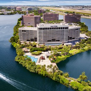 Gorgeous resort style airport hotel
