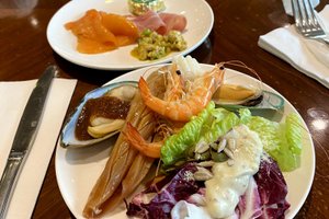 用餐 
