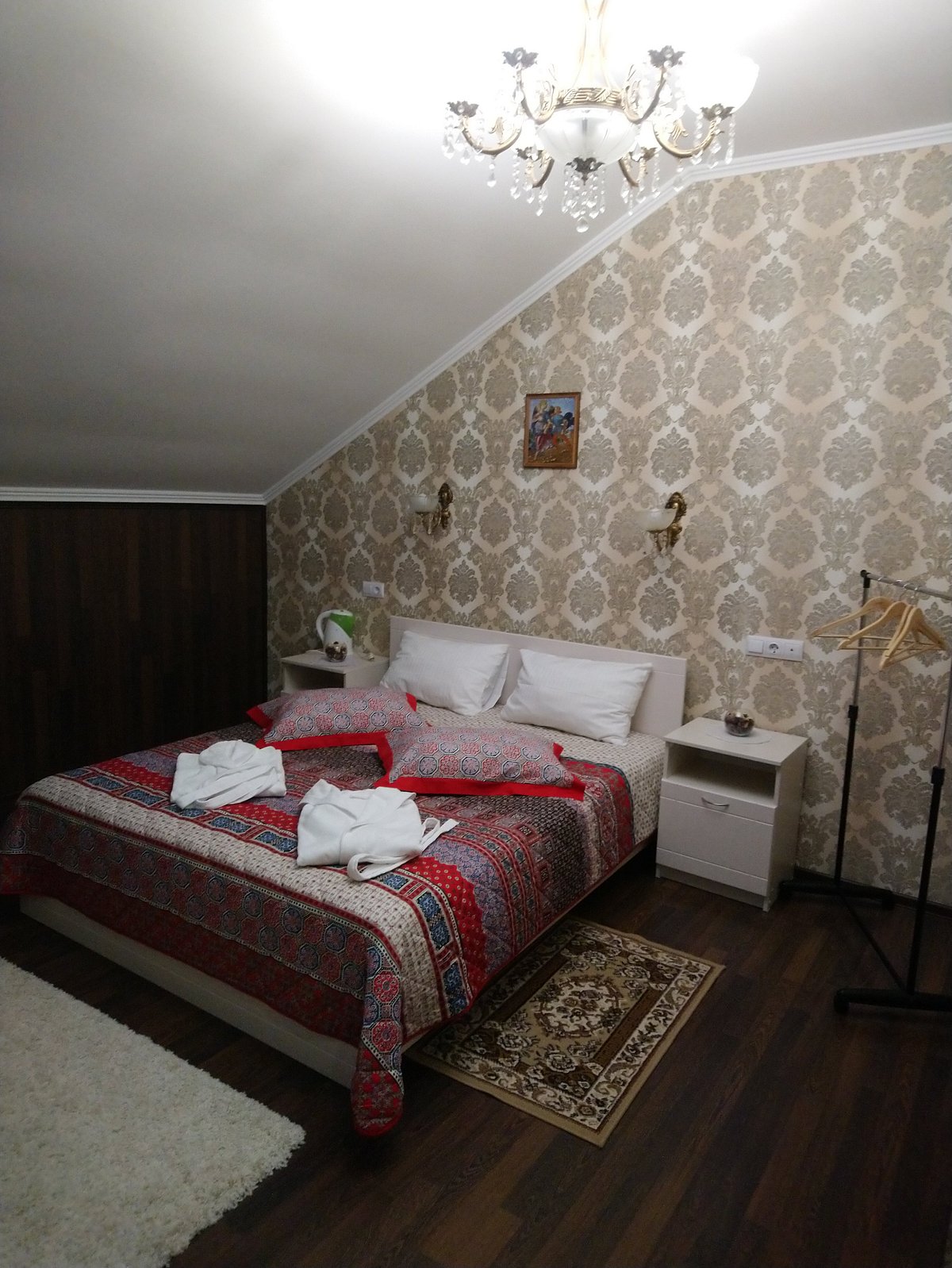 Готовьтесь - душ платный! - отзыв о Crystal Hotel, Богородицк, Россия -  Tripadvisor