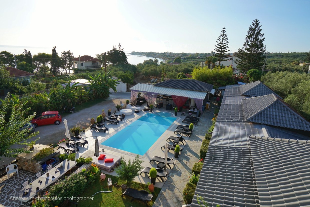 VILLA CORALI (AU$70): 2022 Prices & Reviews (Ammoudi, Greece) - Photos ...