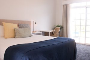 Room & Suite