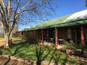 The Vineyard Motel in Cowra