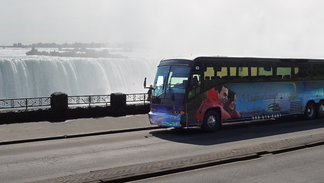 bus trip niagara falls