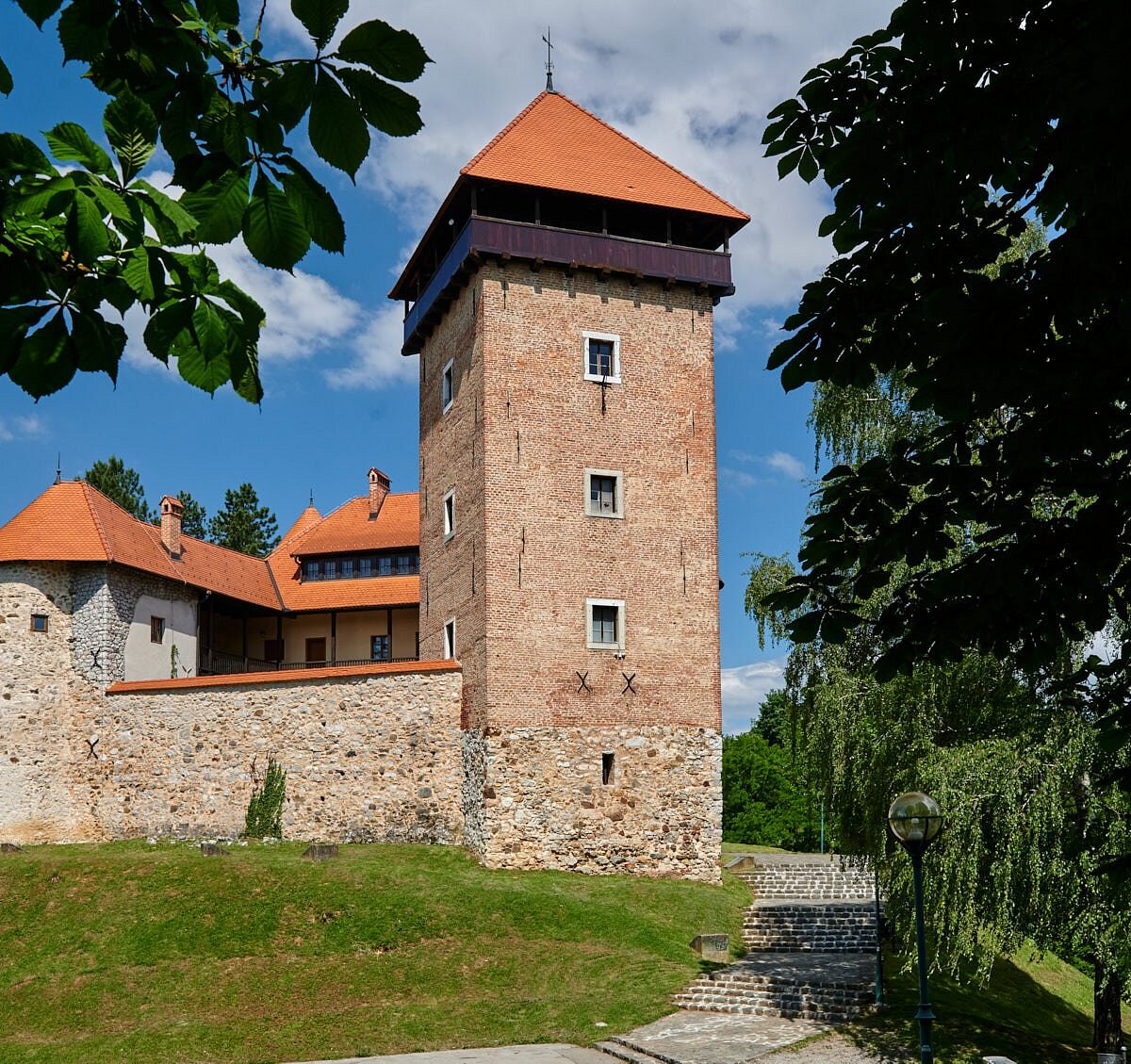 Dubovac Castle, Карловац: просмотрите отзывы (68 шт.), статьи и 93 фотограф...