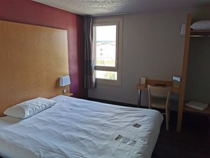 Room & Suite