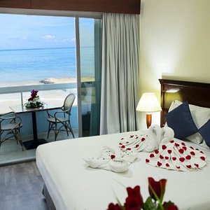 Deluxe Standard Sea View Room with Balcony