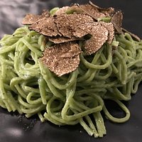 Tagliolini verdi al tartufo nero