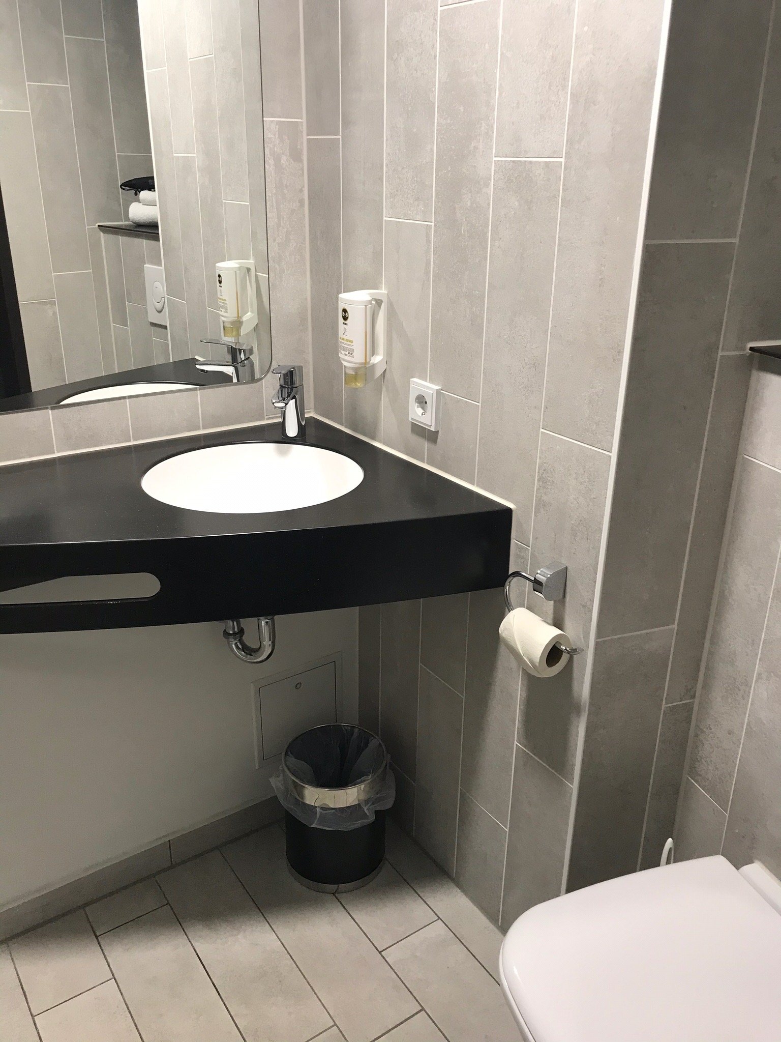 B&B HOTEL NEUSS (ALEMANHA): 23 Fotos, Comparação De Preços E Avaliações ...