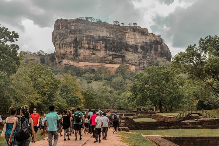 (Kandy) Excursion Privée D'une Journée Complète : Le Rocher De Sigirîya ...