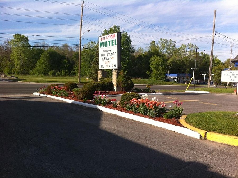 Hilltop Motel Ontario Canada