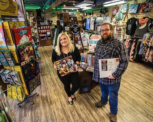 Shop Tour: Rockford Art Deli's Eco-Friendly Retail-Driven Screen Print Shop