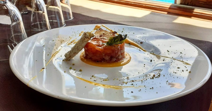 Tartar de salmón 