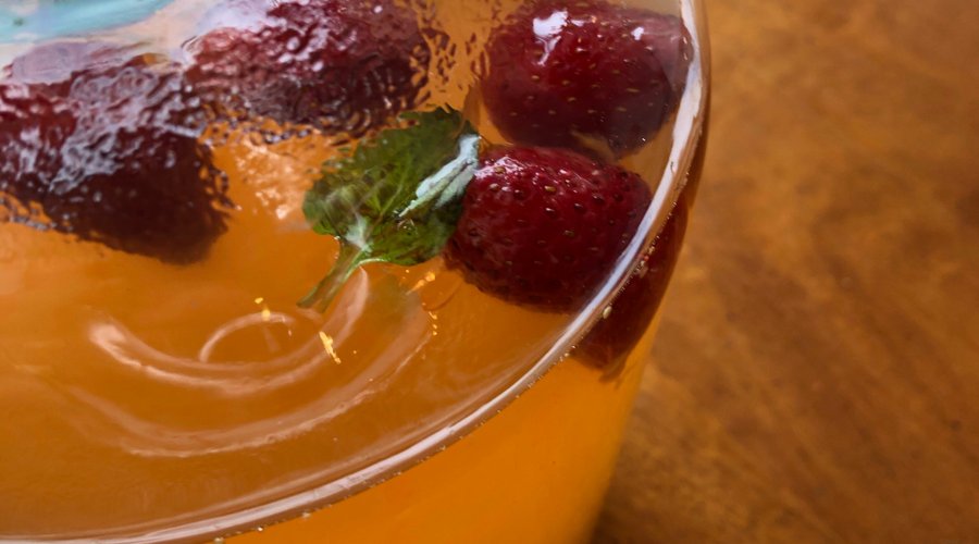 Bebida frutada fermentada.