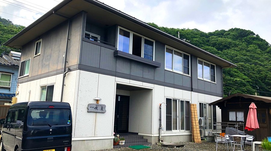 清潔感のある小さな民宿。