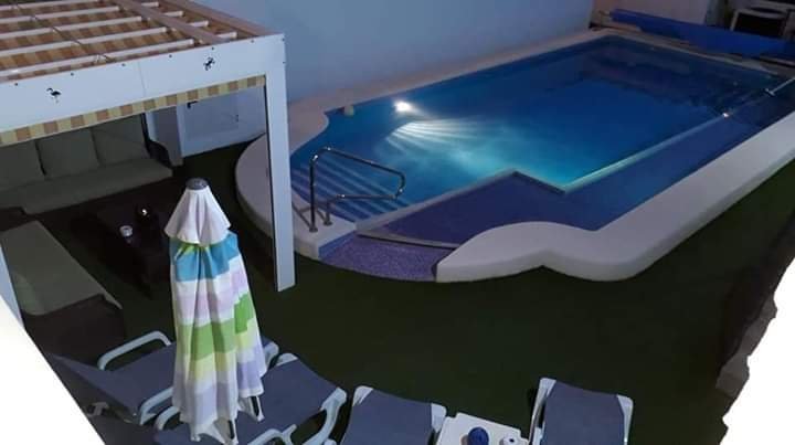 Private 12m x 6m pool