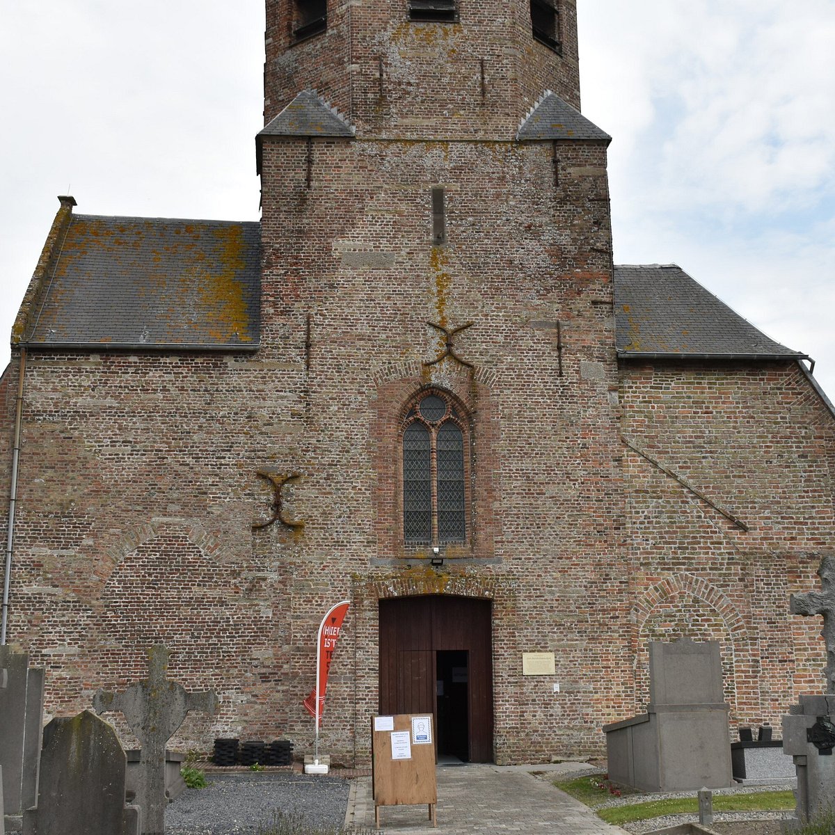 Sint-Bartholomeuskerk Nieuwmunster (Zuienkerke) - All You Need to Know ...