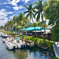 Dock & Dine