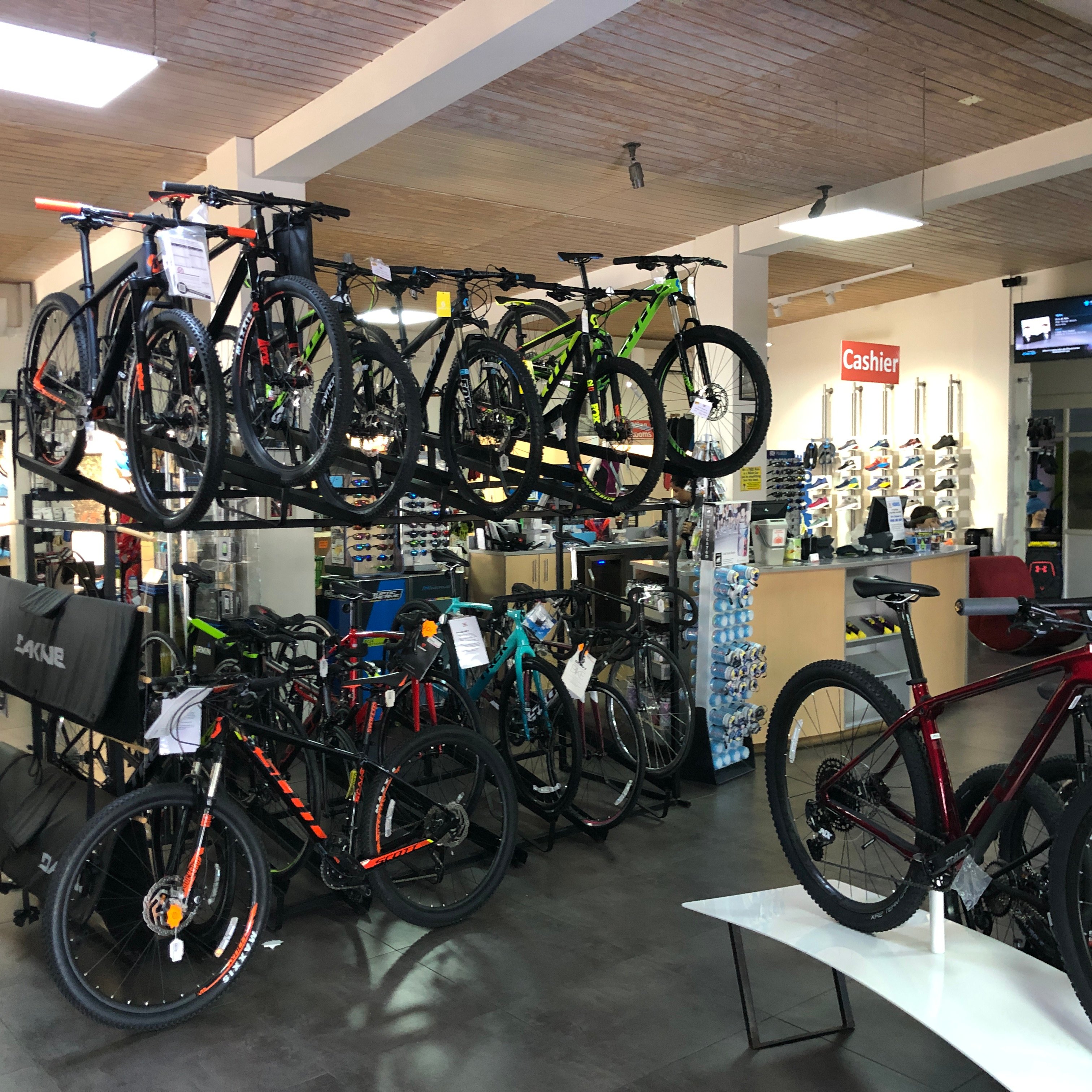 Tri store bike store