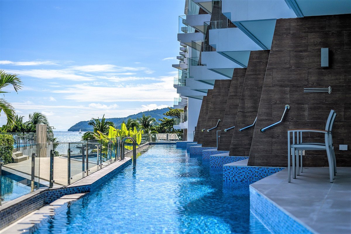 The Beachfront Hotel Phuket, hotel em Rawai