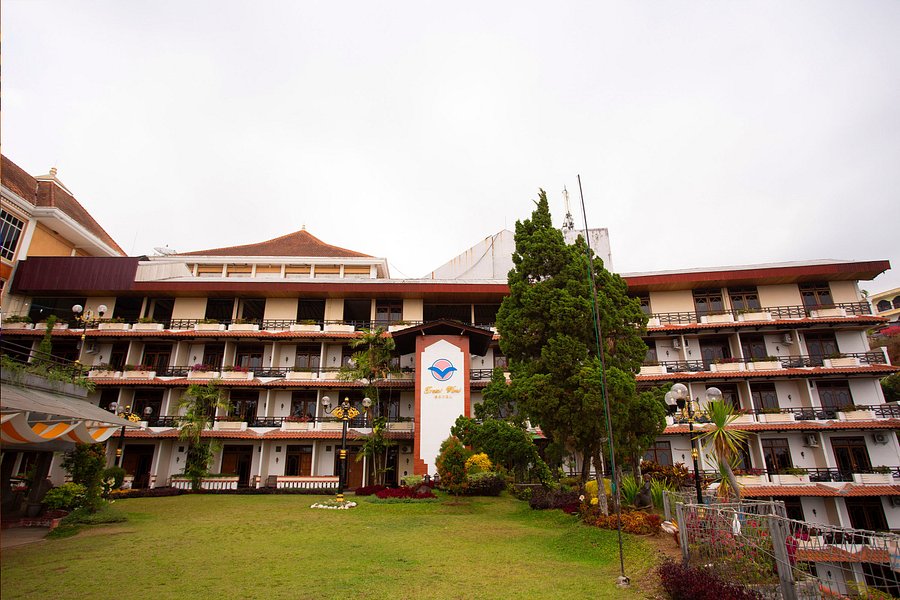 Royal Tretes View Hotel & Convention