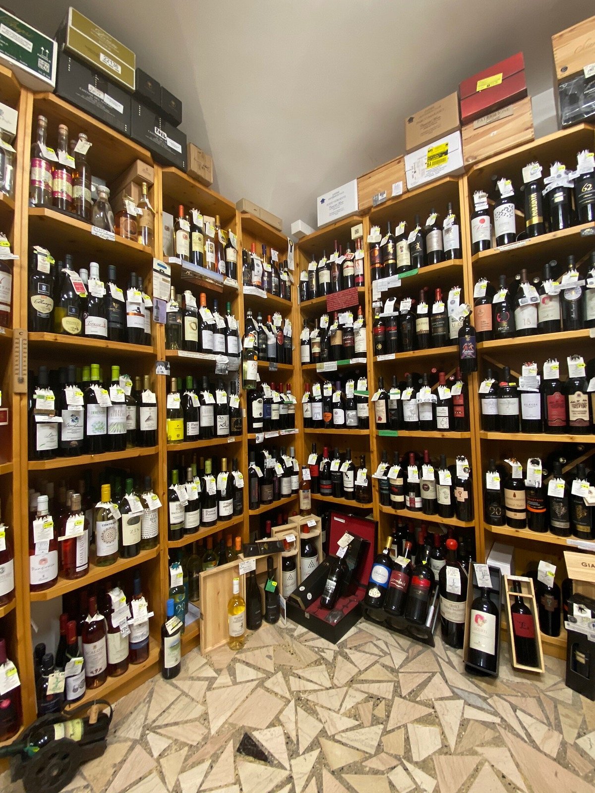 ENOTECA LA BOTTEGA DI ALFREDO: Tutto quello che c'è da sapere (AGGIORNATO  2024) - Tripadvisor