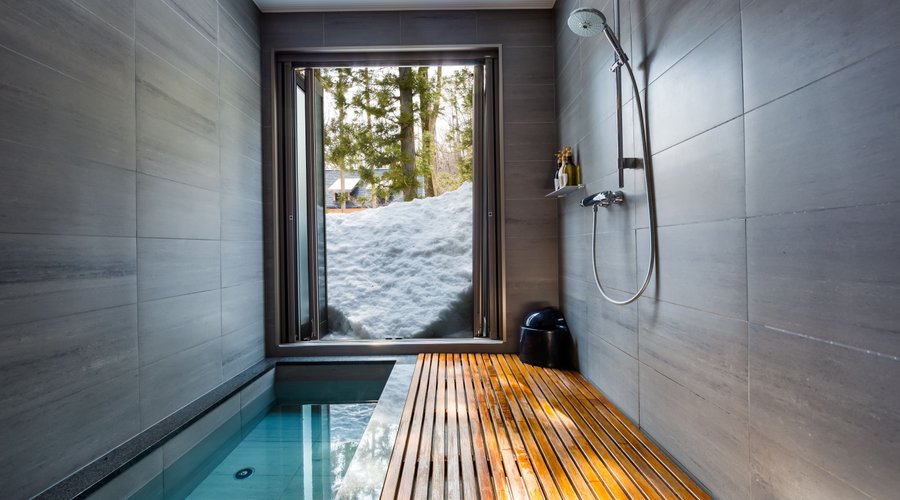 Bathroom  Phoenix 3-bedroom Chalet