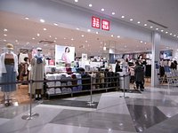 21年 ユニクロ Mark Is 福岡ももち店 行く前に 見どころをチェック トリップアドバイザー